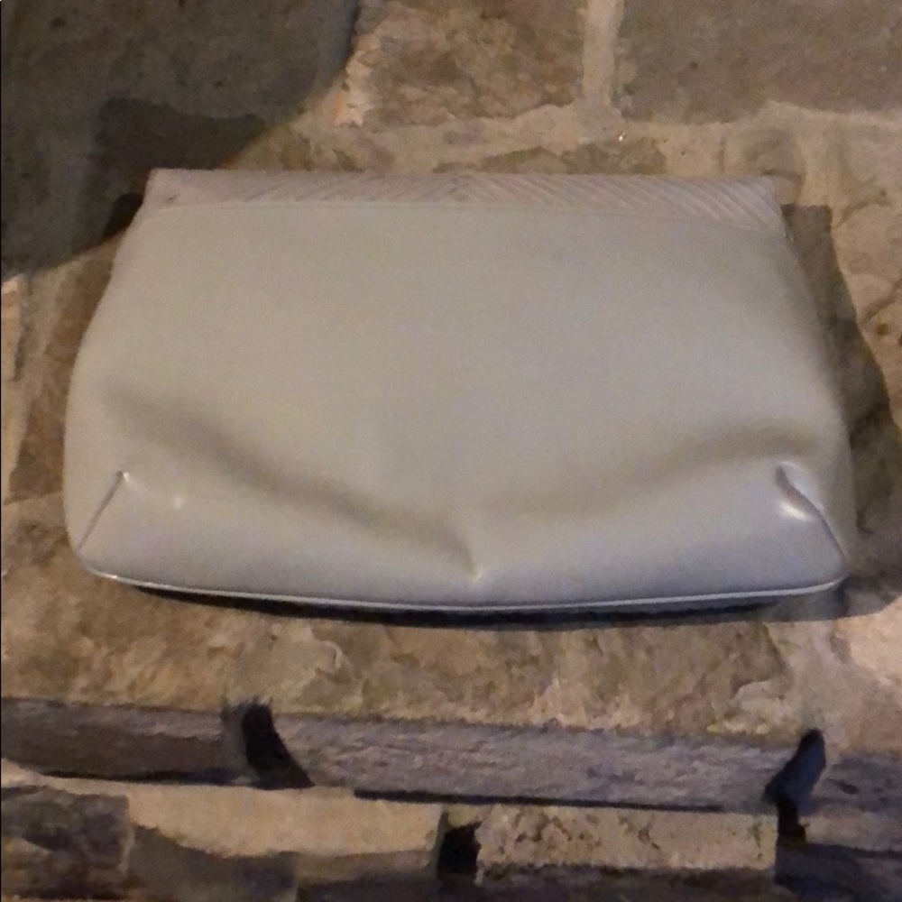 Purse - Picture 2 of 4